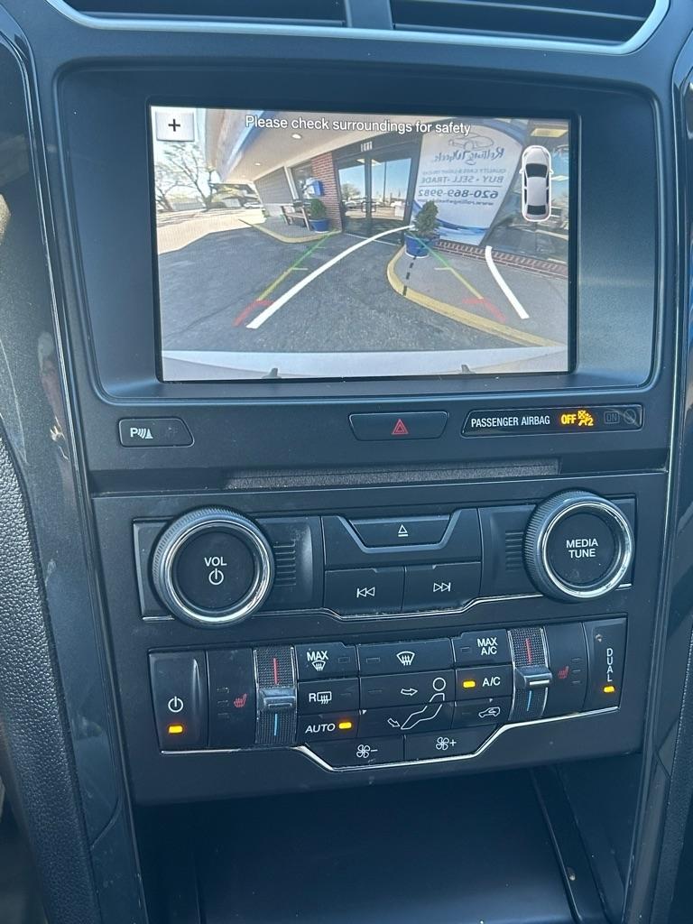 Ford Explorer XLT 4WD 2017