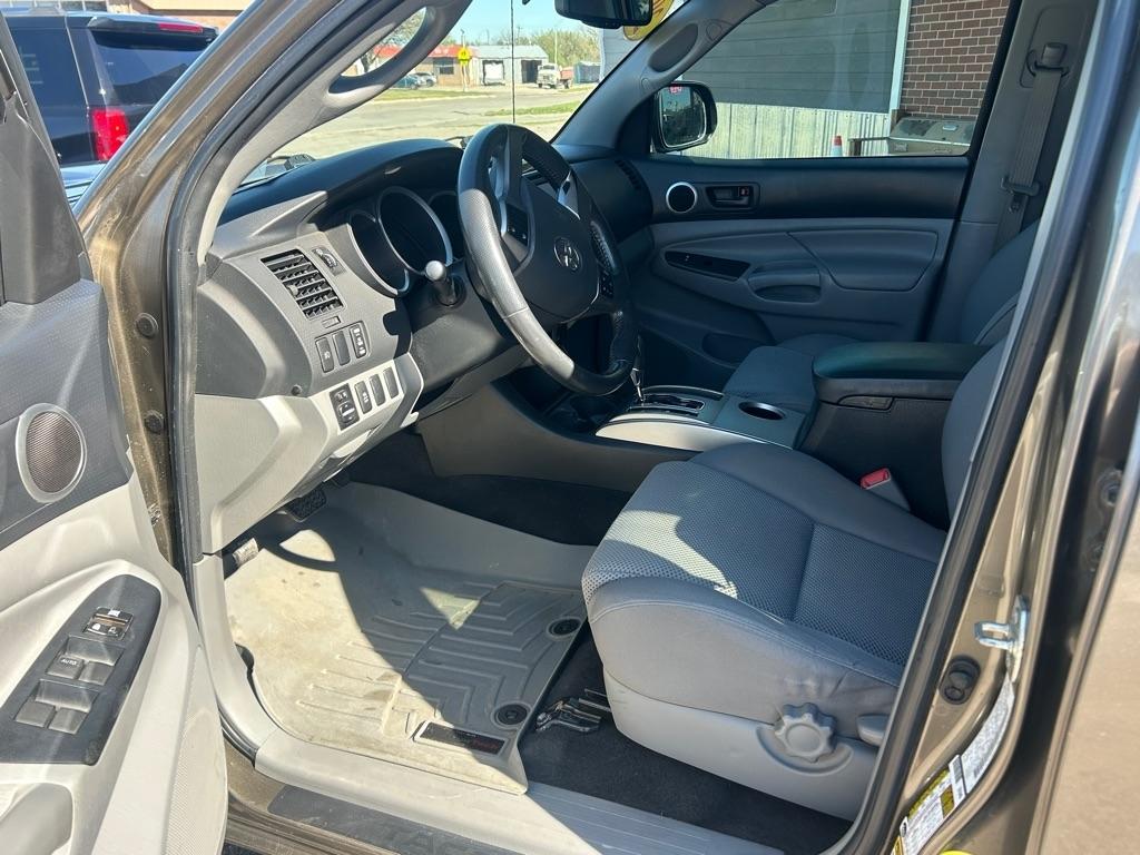 Toyota Tacoma PreRunner Double Cab V6 Auto 2WD 2013