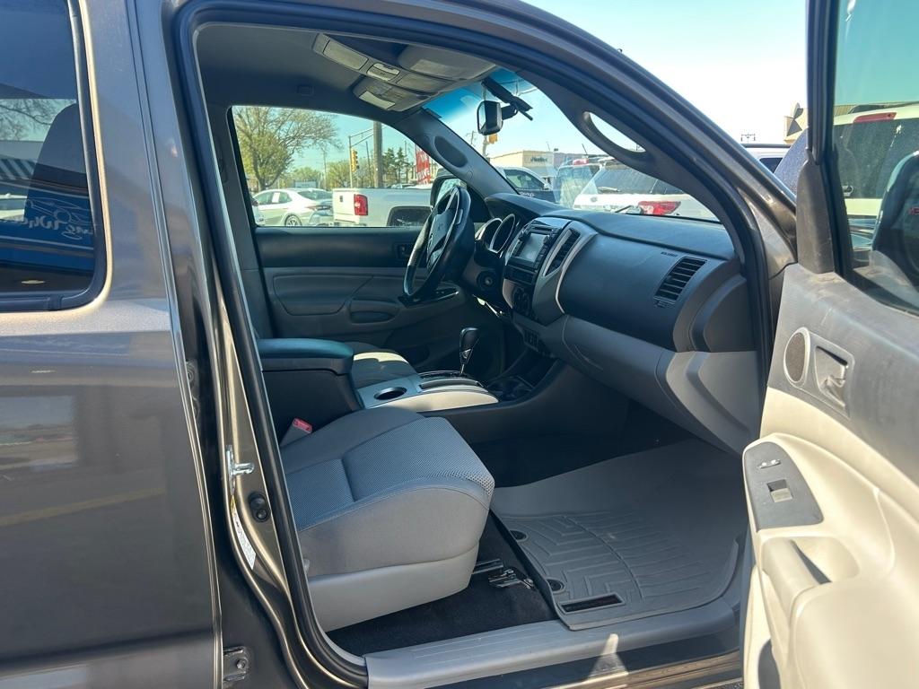 Toyota Tacoma PreRunner Double Cab V6 Auto 2WD 2013