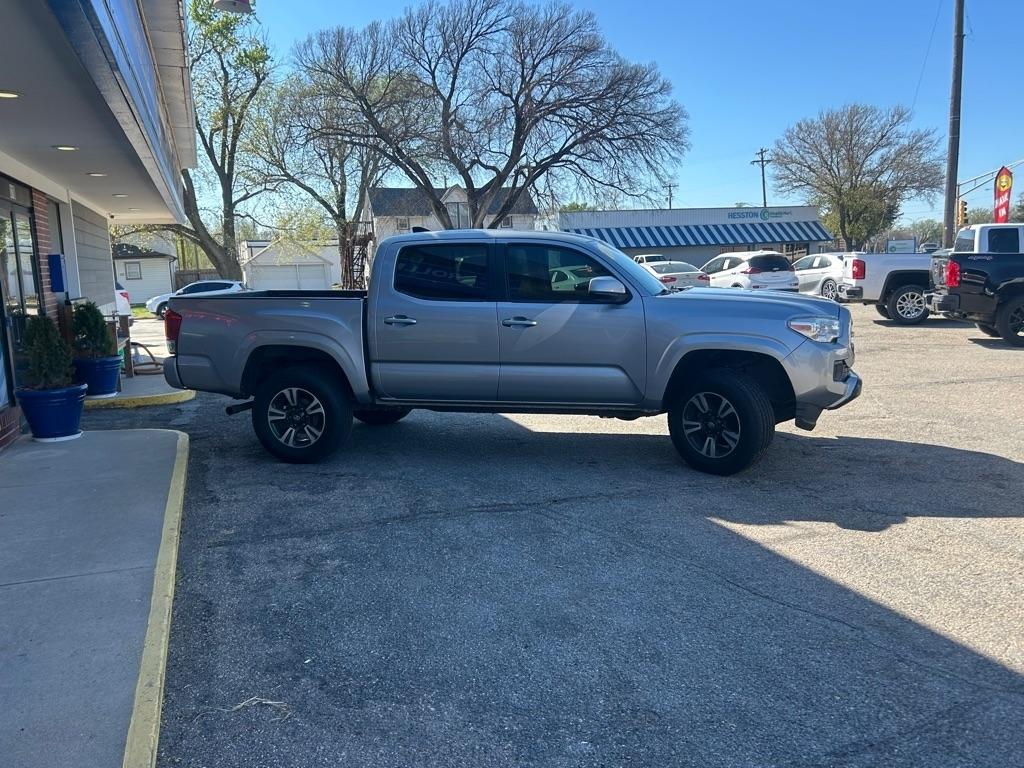 Toyota Tacoma SR5 Double Cab Long Bed I4 6AT 2WD 2018