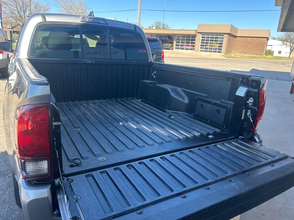 Toyota Tacoma SR5 Double Cab Long Bed I4 6AT 2WD 2018