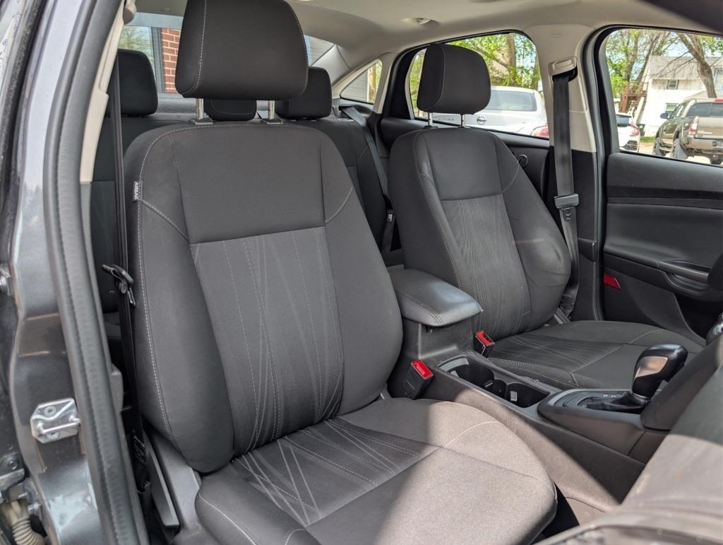 Ford Focus SEL Sedan 2018