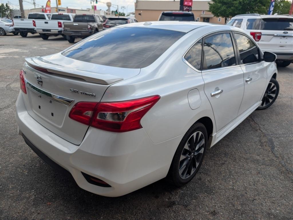 Nissan Sentra SR TURBO 6MT 2017
