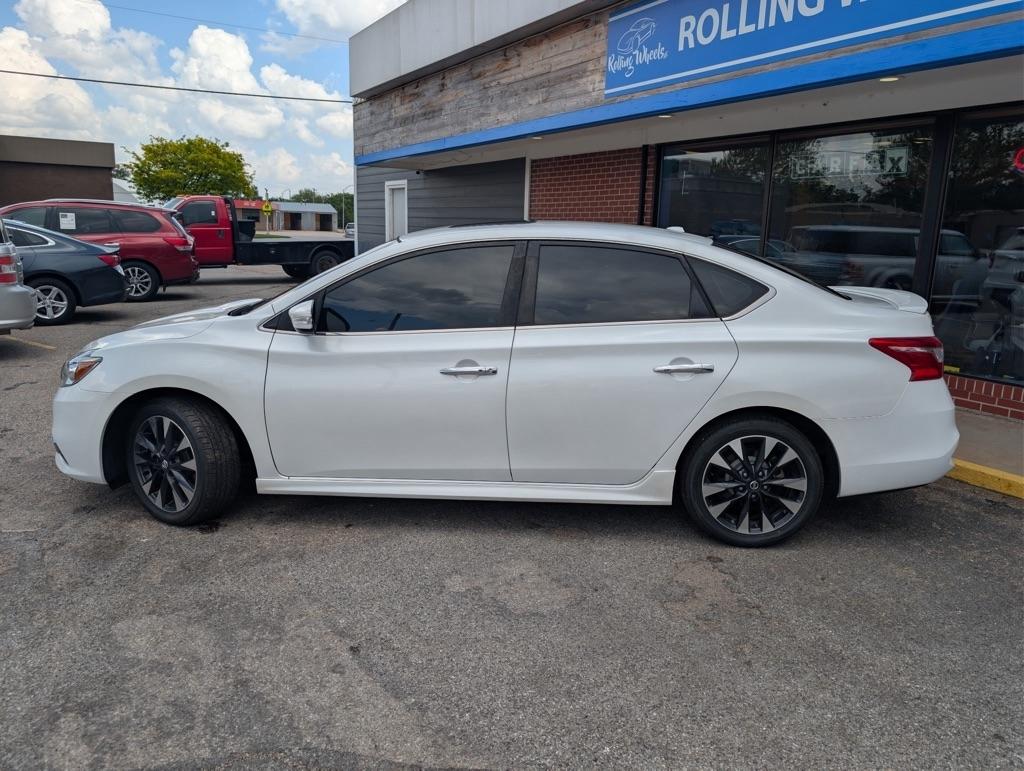 Nissan Sentra SR TURBO 6MT 2017