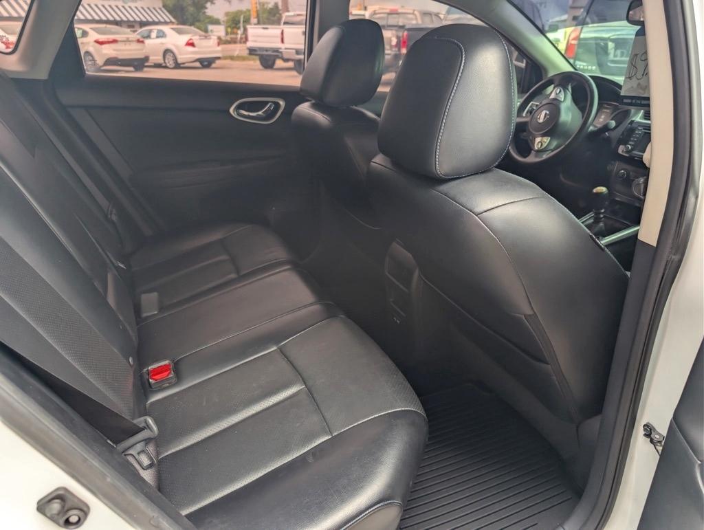 Nissan Sentra SR TURBO 6MT 2017