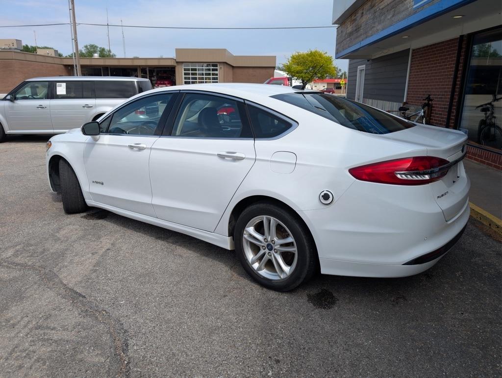 Ford Fusion Hybrid SE 2018