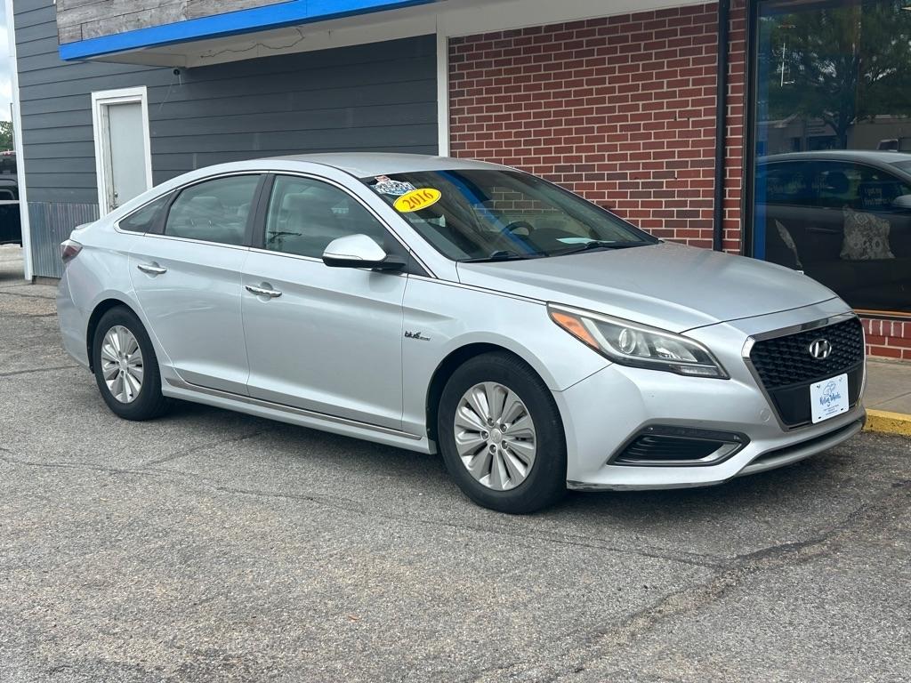 Hyundai Sonata Hybrid Base 2016