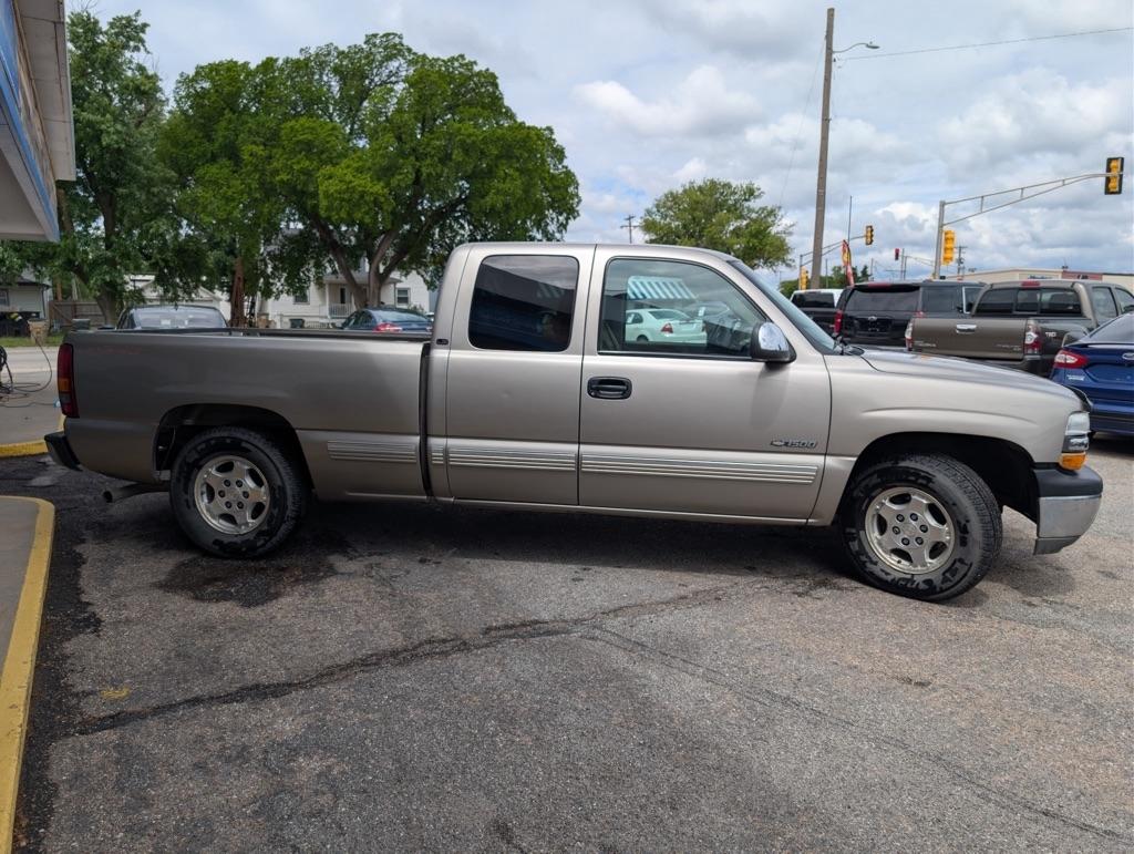 Chevrolet Silverado 1500 Ext. Cab Short Bed 2WD 2001
