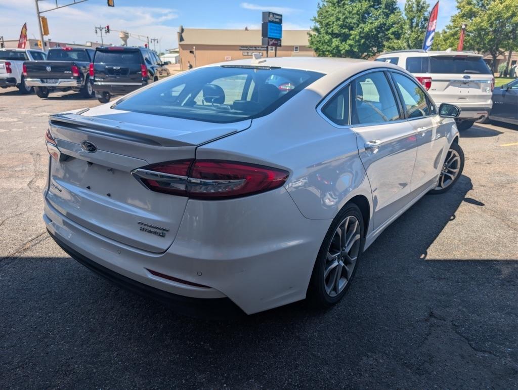Ford Fusion Hybrid Titanium 2019