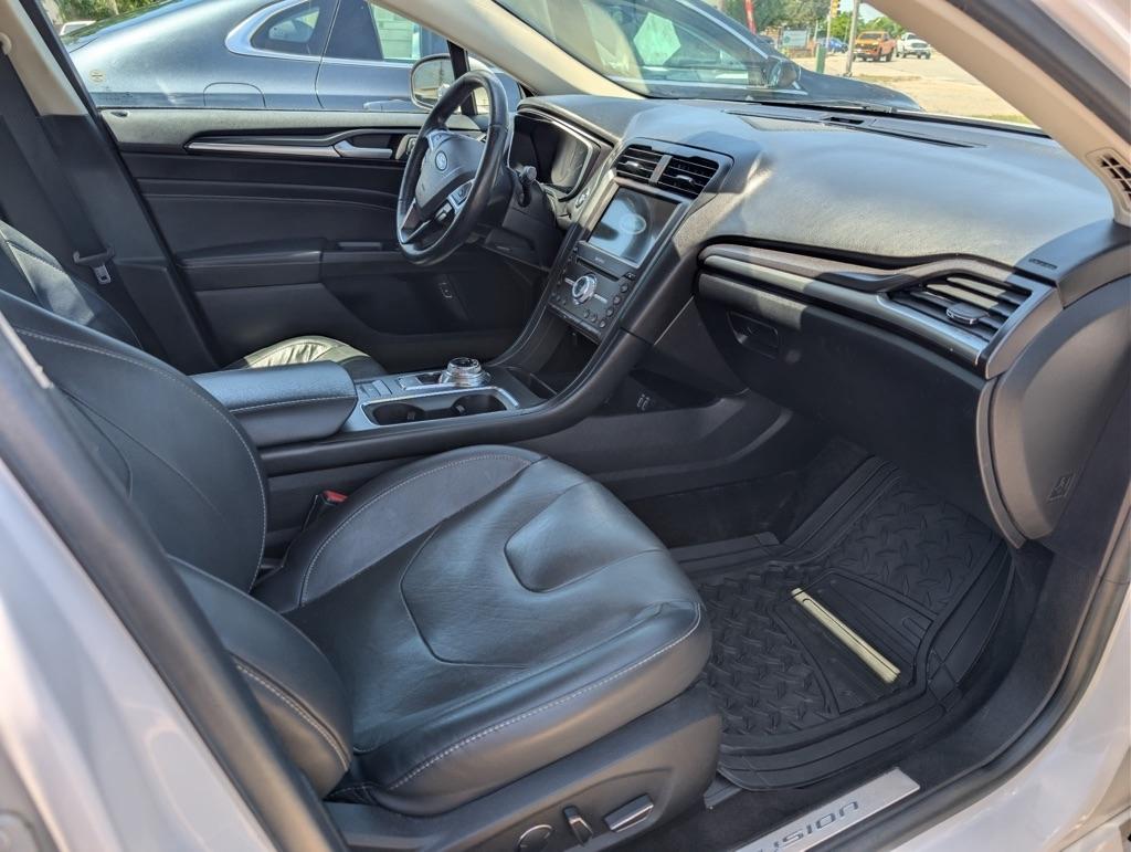 Ford Fusion Hybrid Titanium 2019