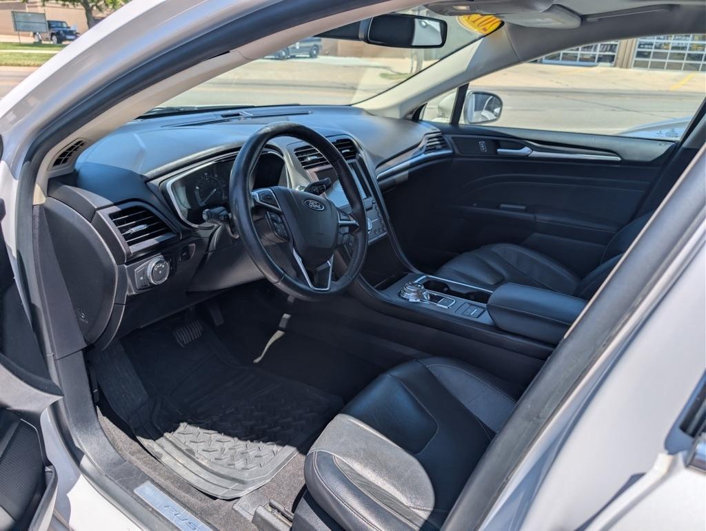 Ford Fusion Hybrid Titanium 2019