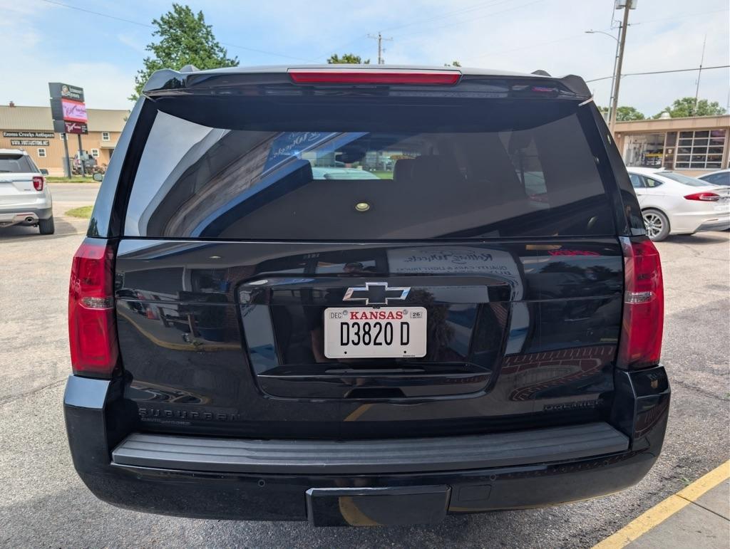 Chevrolet Suburban  2019