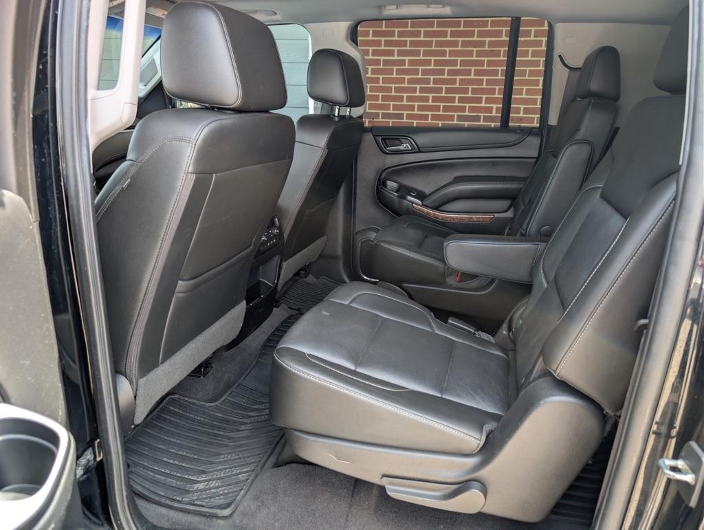 Chevrolet Suburban  2019