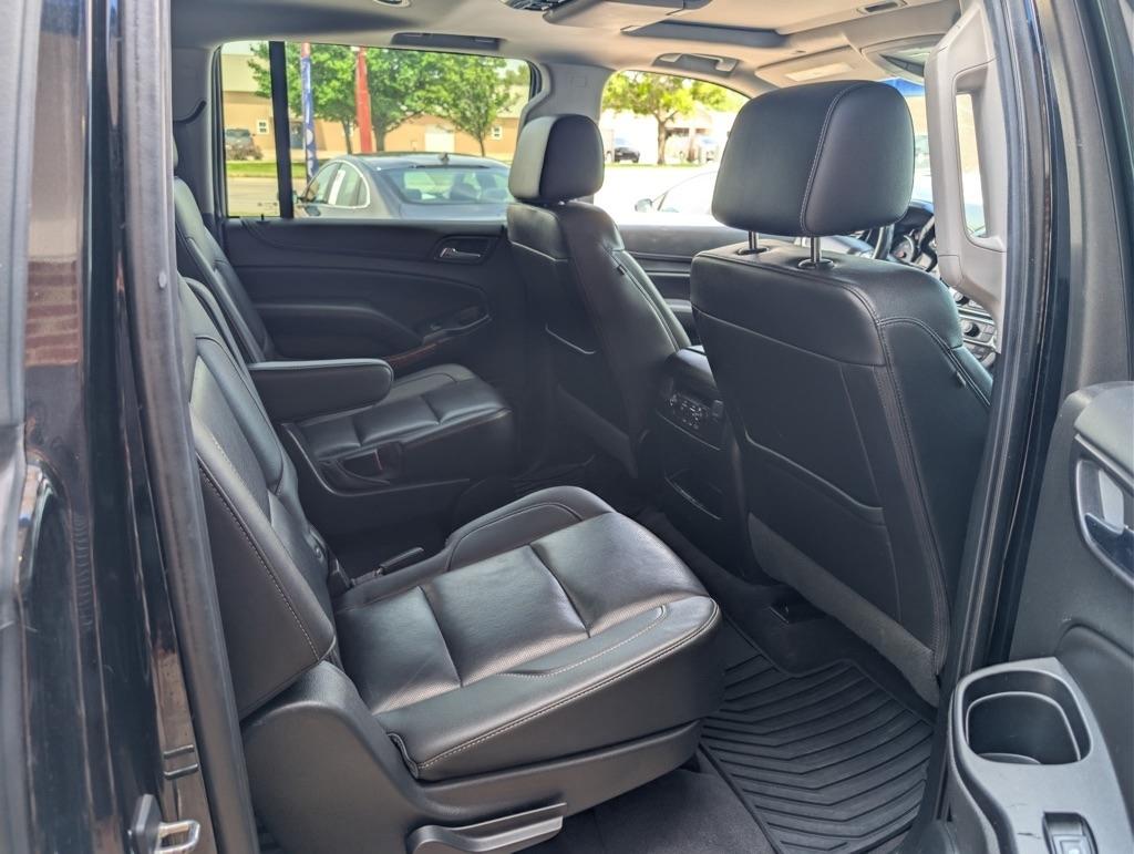Chevrolet Suburban  2019