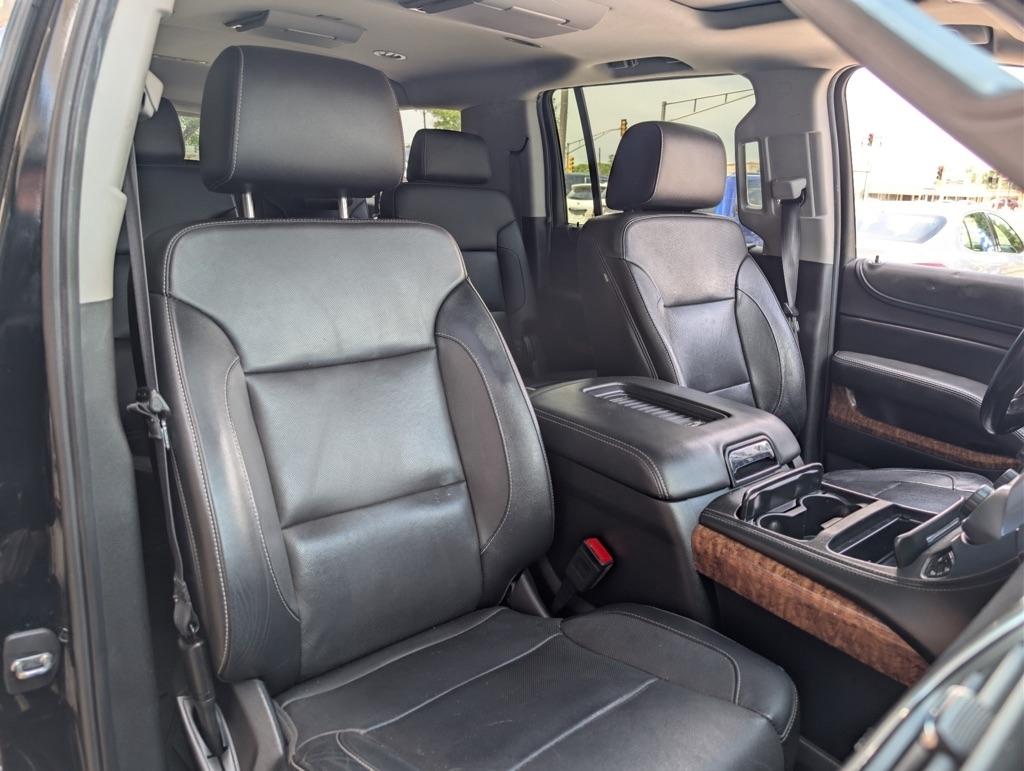 Chevrolet Suburban  2019