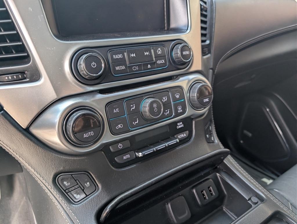Chevrolet Suburban  2019