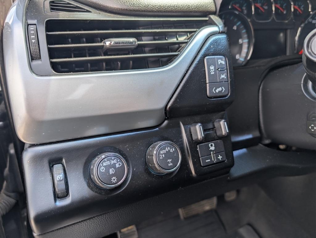 Chevrolet Suburban  2019