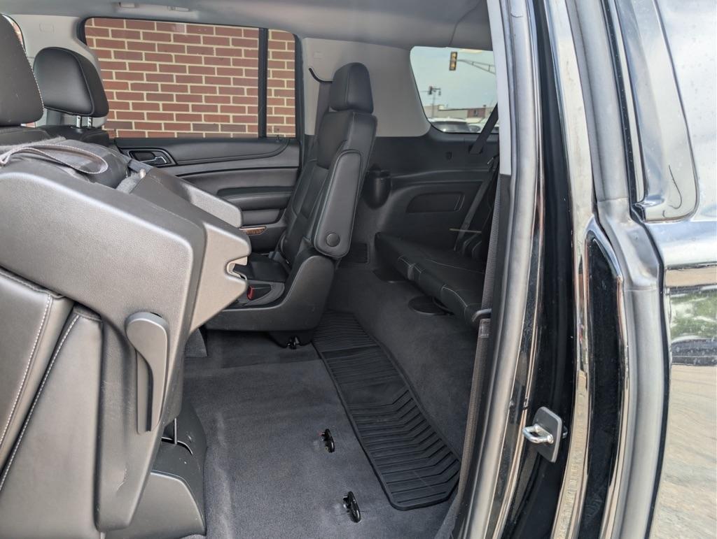 Chevrolet Suburban  2019