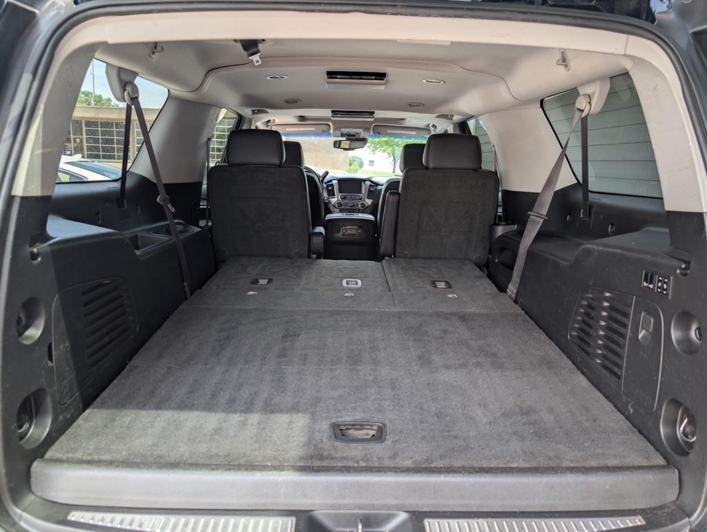 Chevrolet Suburban  2019