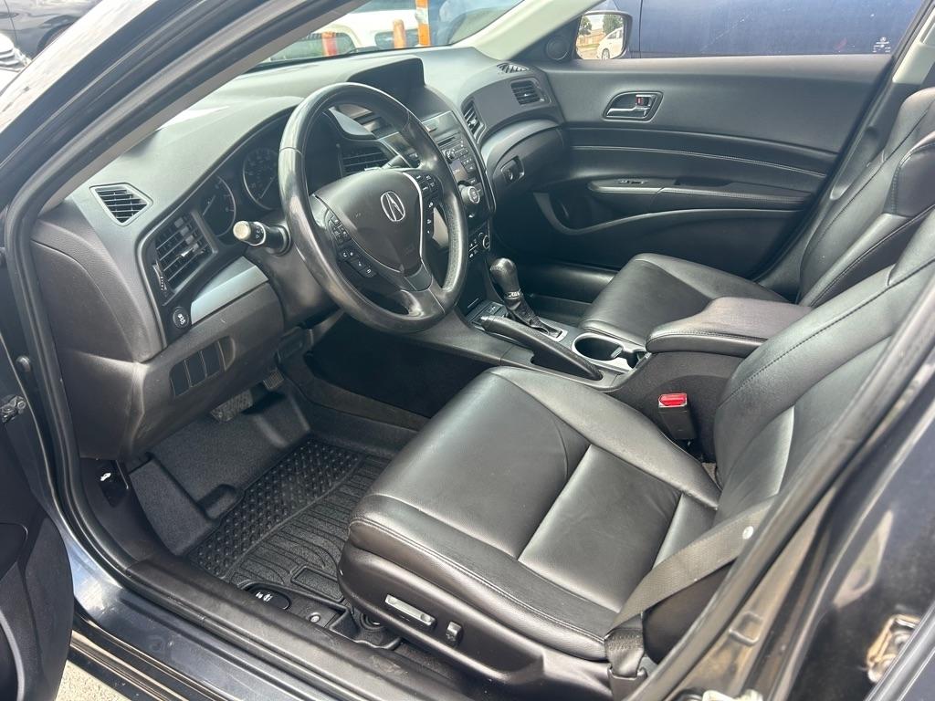 Acura ILX 8-Spd AT 2016