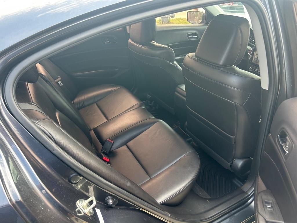 Acura ILX 8-Spd AT 2016