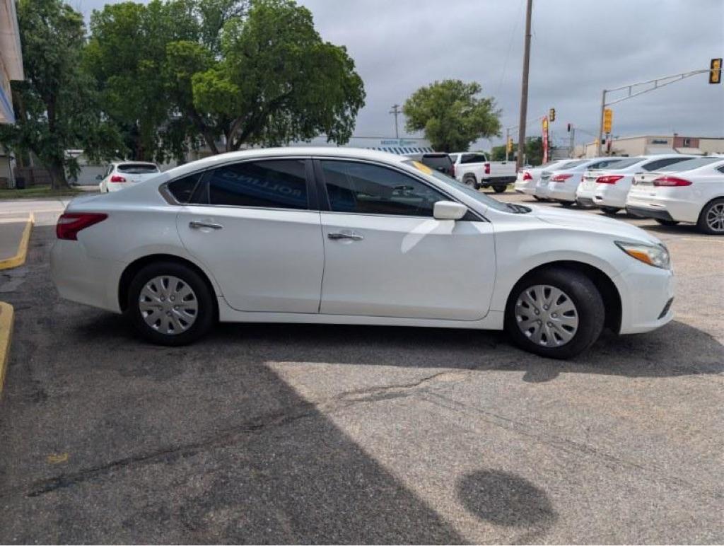 Nissan Altima 2.5 S 2016