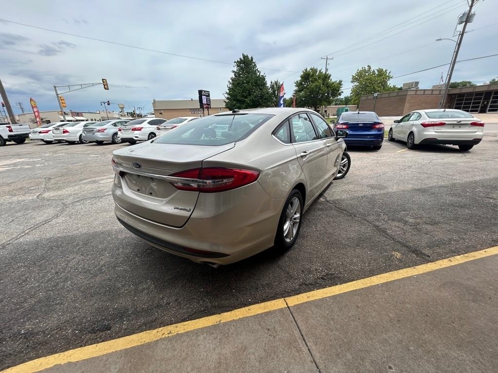 Ford Fusion Hybrid S 2018