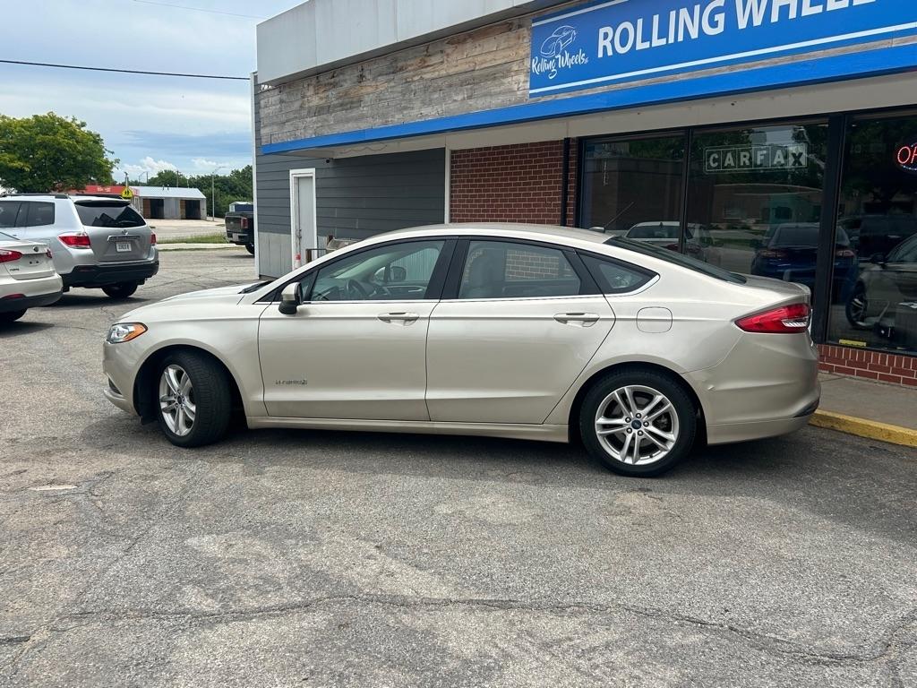 Ford Fusion Hybrid S 2018