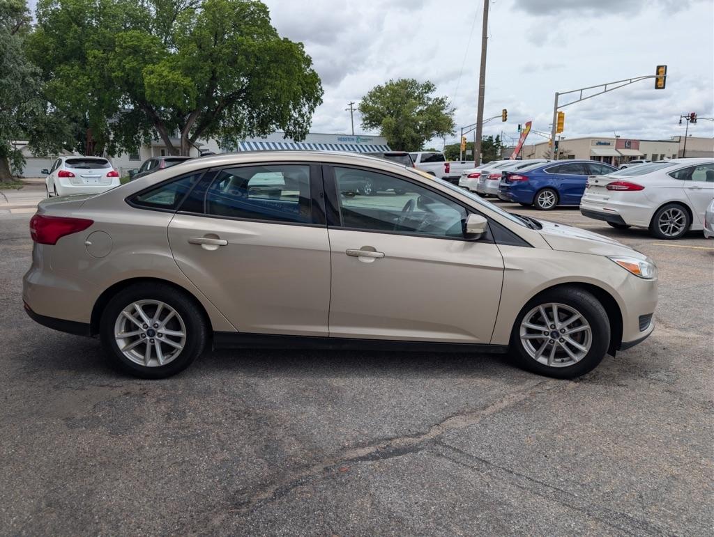 Ford Focus SE Sedan 2017