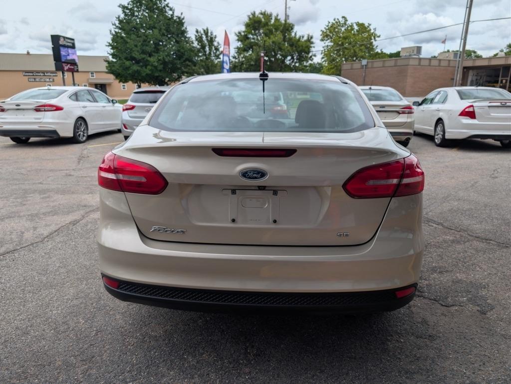 Ford Focus SE Sedan 2017