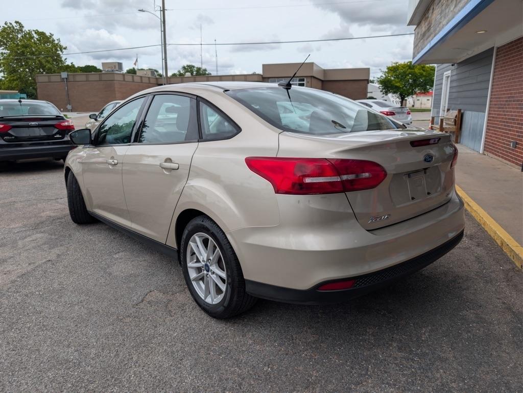 Ford Focus SE Sedan 2017