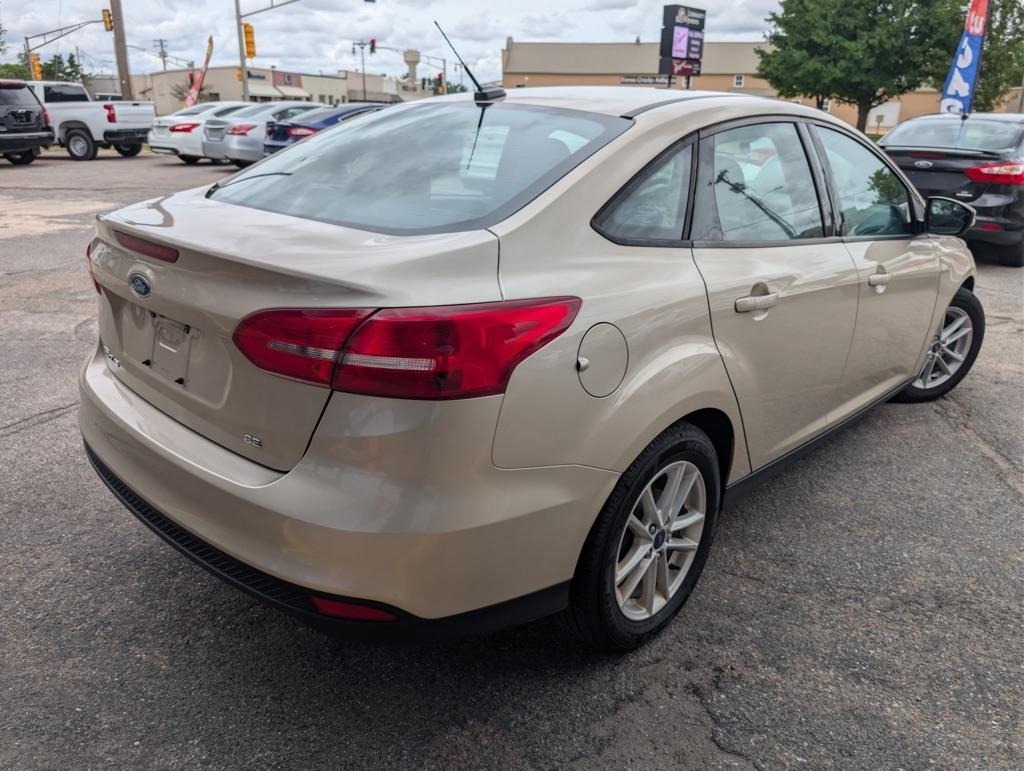 Ford Focus SE Sedan 2017