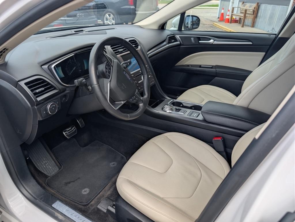 Ford Fusion Hybrid Titanium 2018