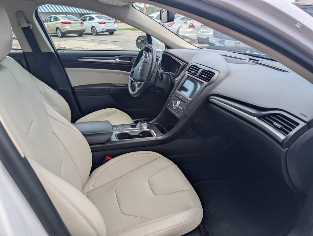 Ford Fusion Hybrid Titanium 2018