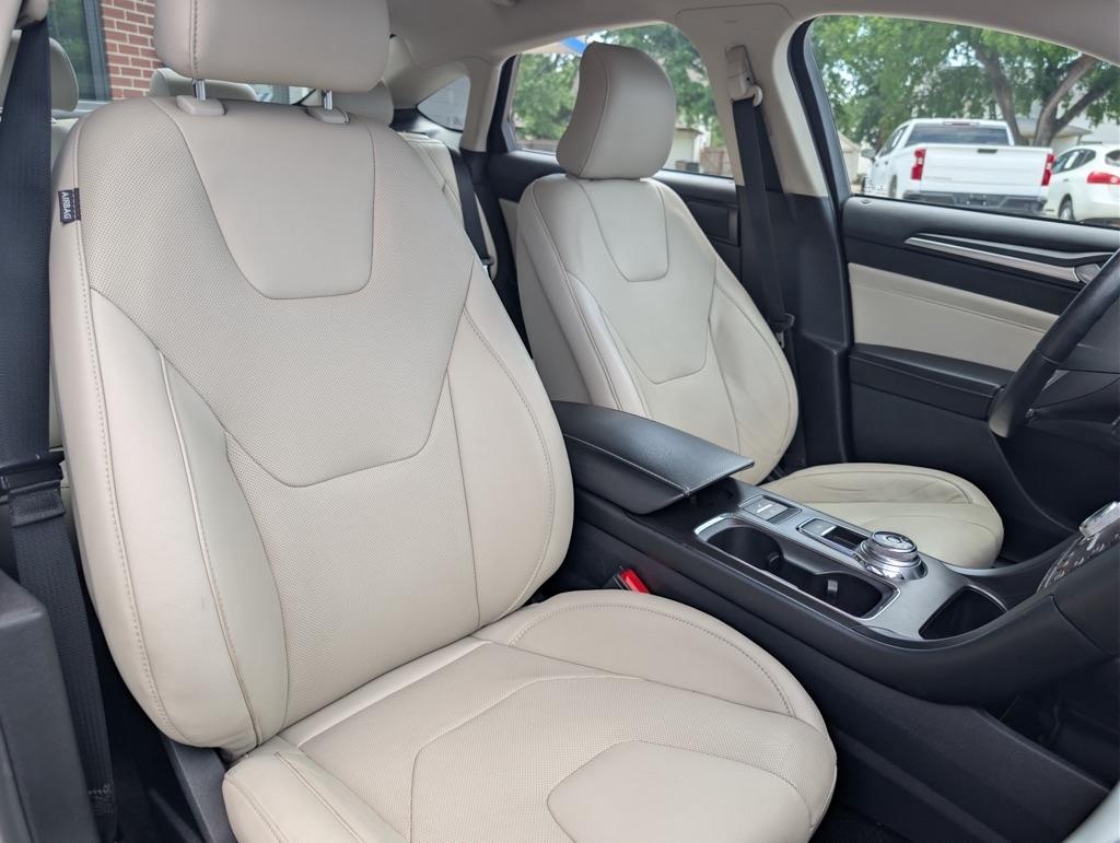 Ford Fusion Hybrid Titanium 2018