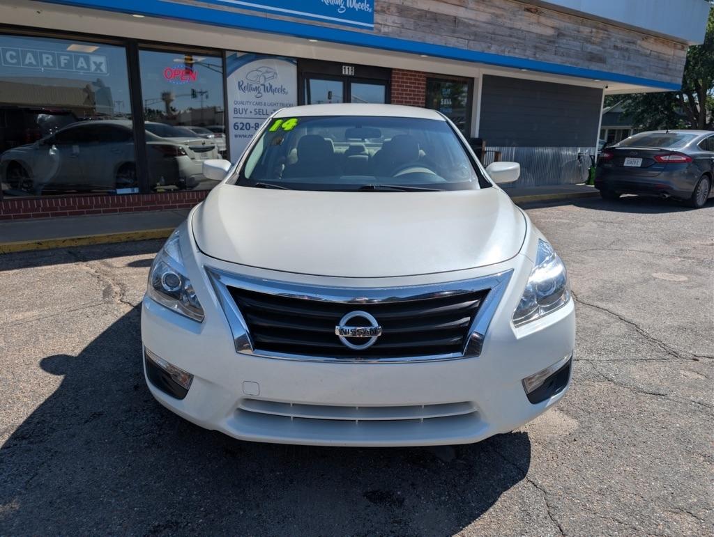 Nissan Altima  2014