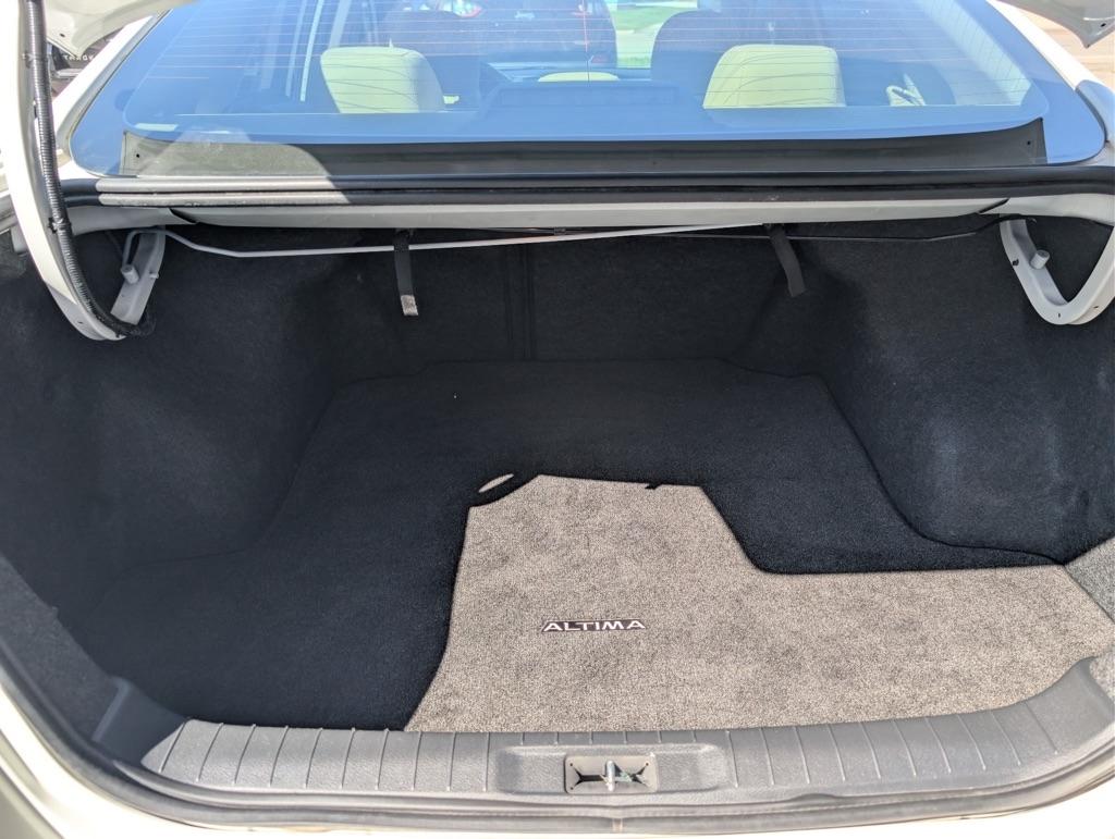 Nissan Altima  2014
