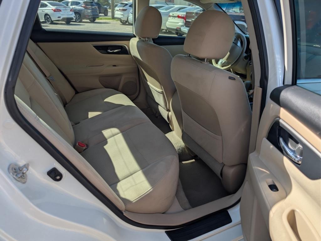 Nissan Altima  2014