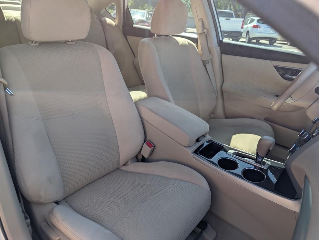 Nissan Altima  2014