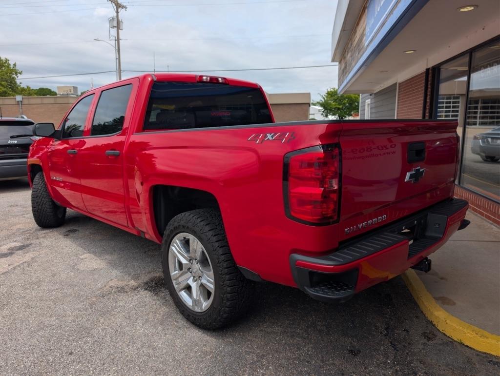 Chevrolet Silverado 1500 Custom Crew Cab 4WD 2018