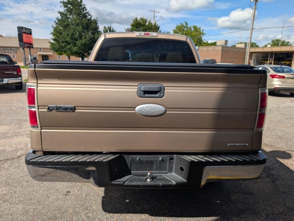 Ford F-150 XL SuperCrew 5.5-ft. Bed 2WD 2012