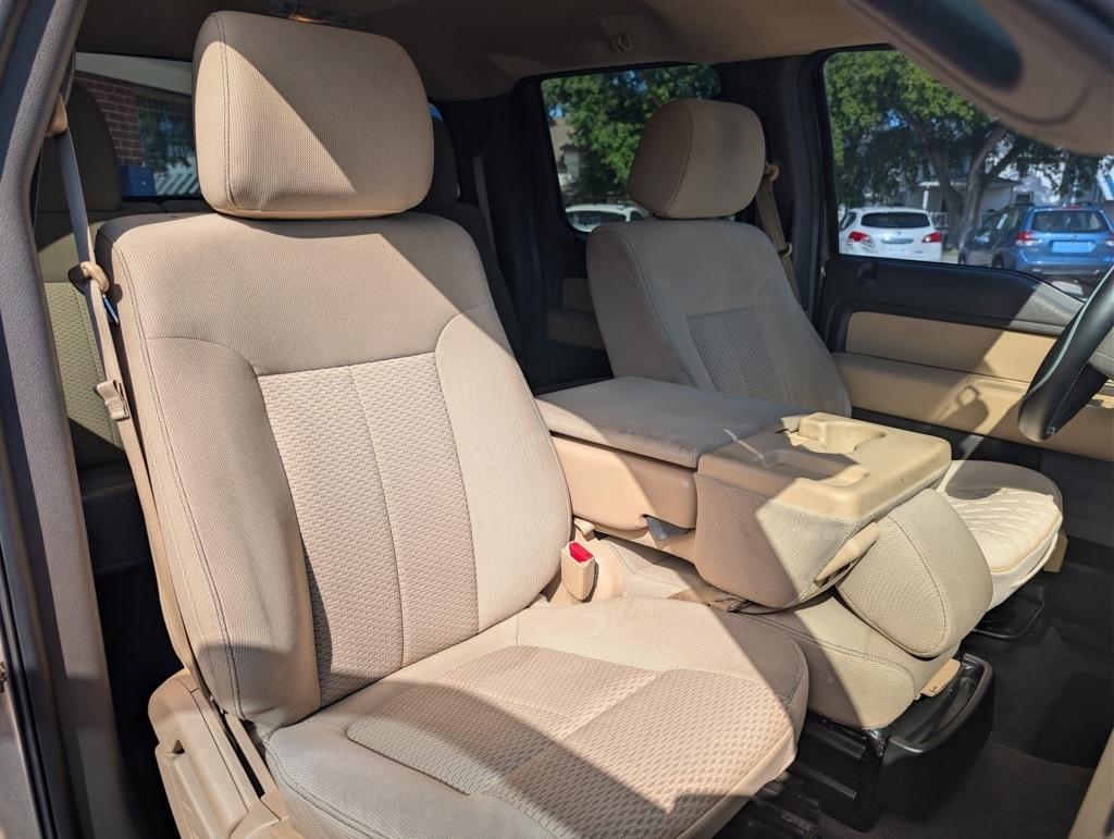 Ford F-150 XL SuperCrew 5.5-ft. Bed 2WD 2012