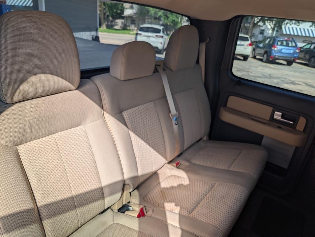 Ford F-150 XL SuperCrew 5.5-ft. Bed 2WD 2012