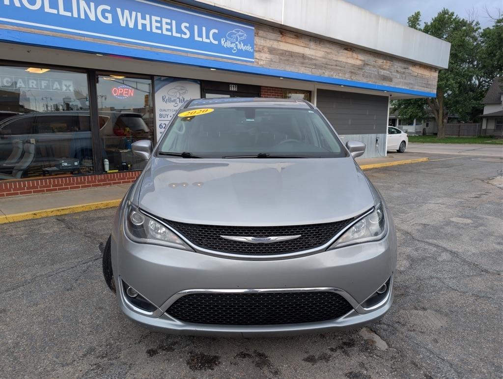 Chrysler Pacifica Touring Plus 2020