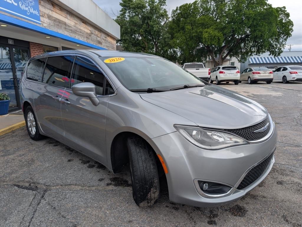 Chrysler Pacifica Touring Plus 2020