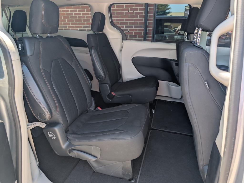 Chrysler Pacifica Touring Plus 2020