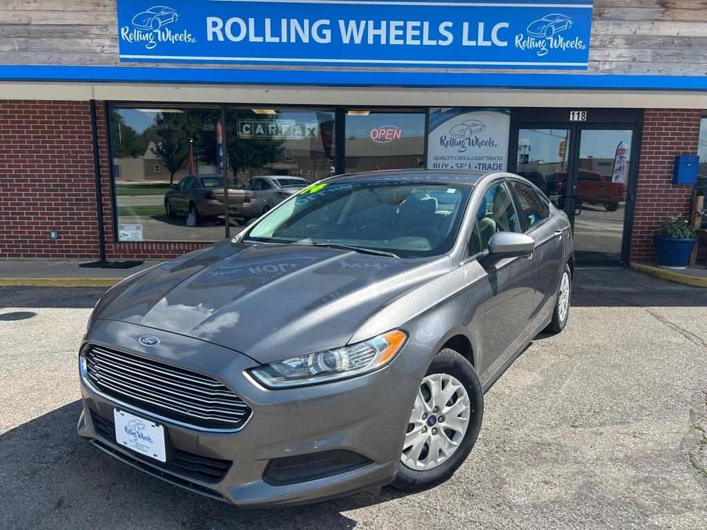 Ford Fusion S 2014