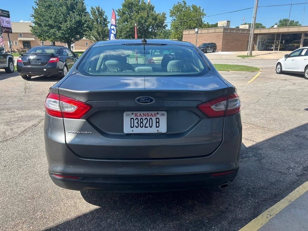 Ford Fusion S 2014