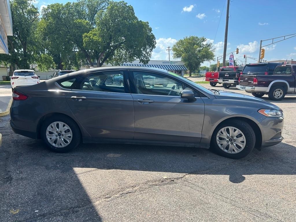 Ford Fusion S 2014