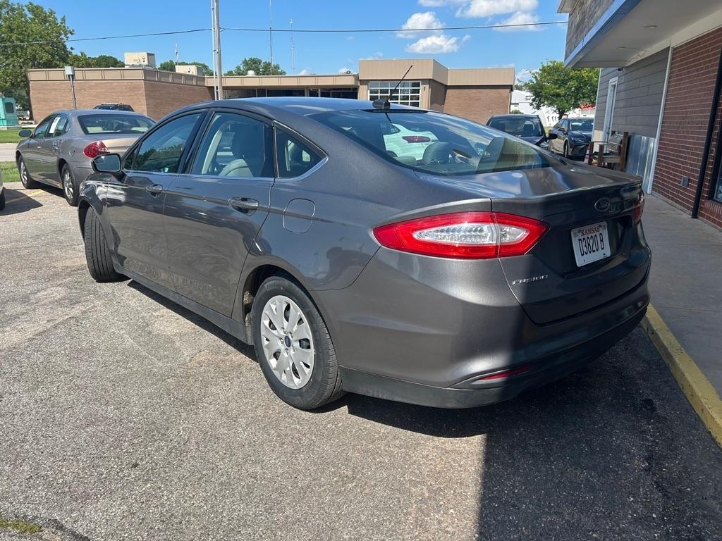 Ford Fusion S 2014